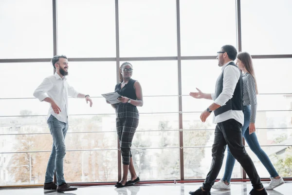 Управление коммуникациями